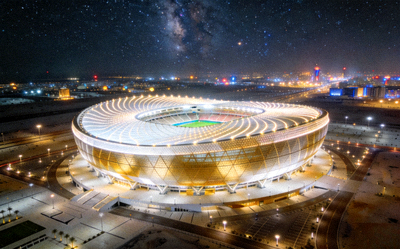 世界杯比赛场馆夜景 - 卢赛尔体育场灯光璀璨